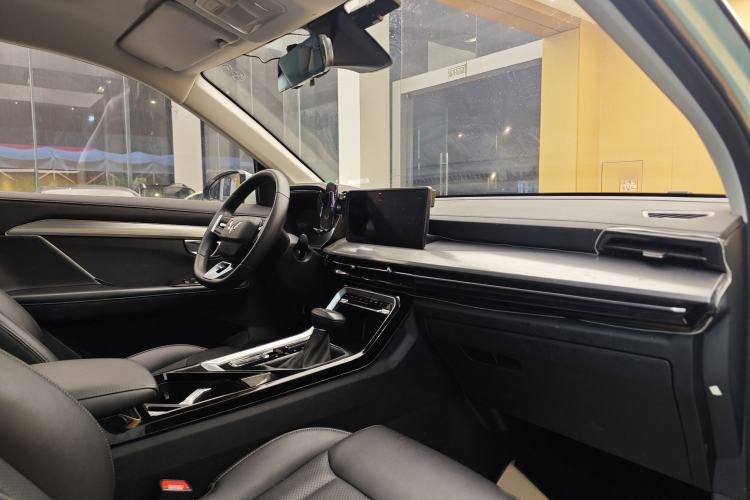 Used Wuling Asta 2021 1.5T CVT Starlight Edition Interior 1