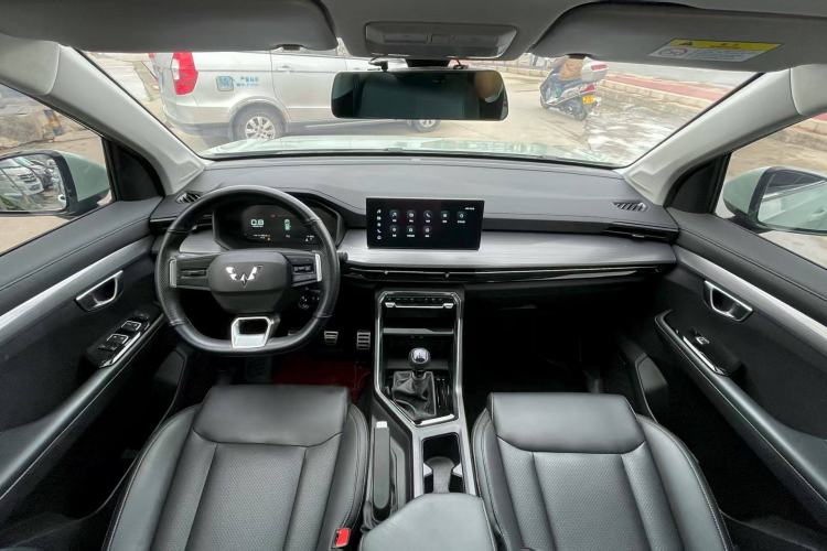 Used Wuling Asta 2021 1.5T Manual Starlight Edition Interior 1