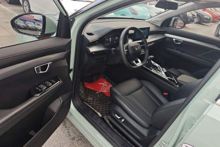 Used Wuling Asta 2021 1.5T CVT Star曜 Edition Interior 2