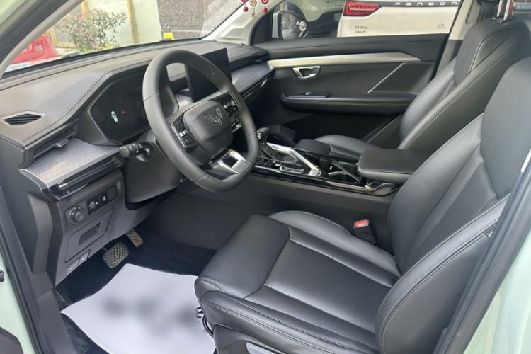 Used Wuling Asta 2021 1.5T CVT Starlight Edition Interior 2