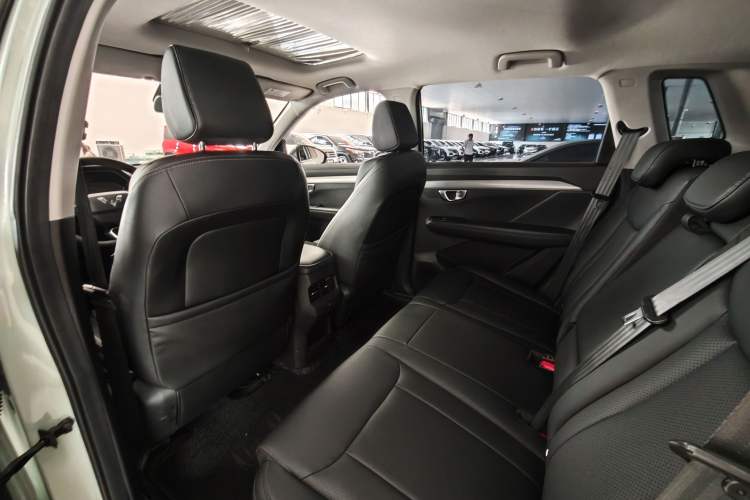 Used Wuling Asta 2021 1.5T CVT Starlight Edition Interior 3