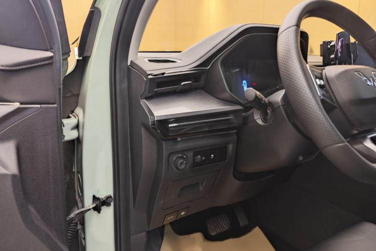 Used Wuling Asta 2021 1.5T CVT Starlight Edition Interior 8