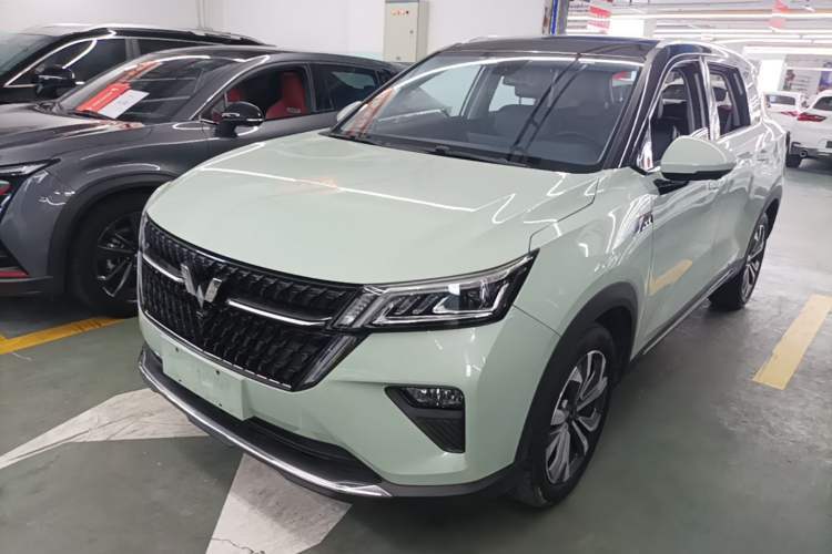 Used Wuling Asta 2021 1.5T CVT Star曜 Edition Guazi used car, China used car export, Used car for sale, Used cars, Cheapest cars for sale