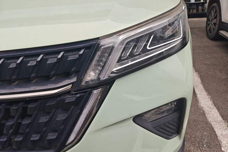 Used Wuling Asta 2021 1.5T CVT Starlight Edition Left Front Headlight