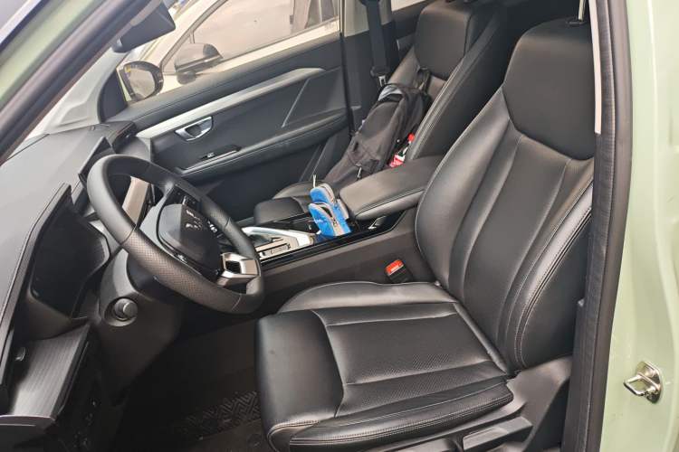 Used Wuling Asta 2021 1.5T CVT Starlight Edition Left Front Seat