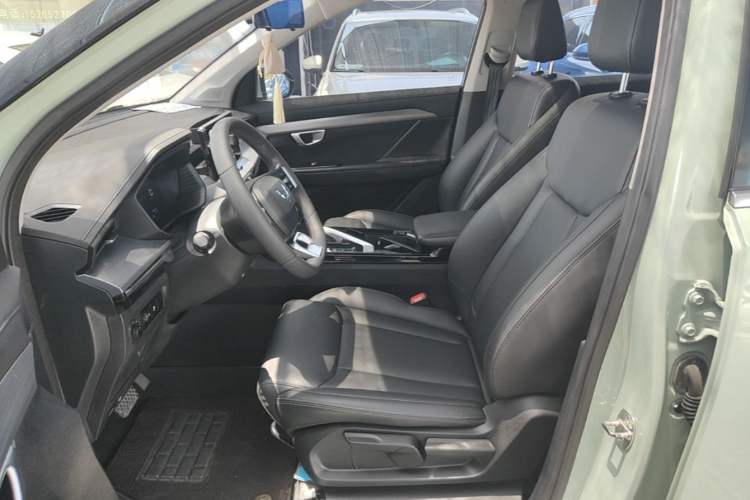 Used Wuling Asta 2021 1.5T CVT Starlight Edition Left Front Seat