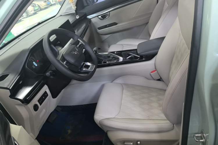 Used Wuling Asta 2021 1.5T CVT Star曜 Edition Left Front Seat