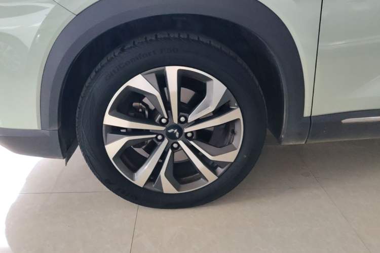 Used Wuling Asta 2021 1.5T CVT Starlight Edition Left Front Wheel Hub