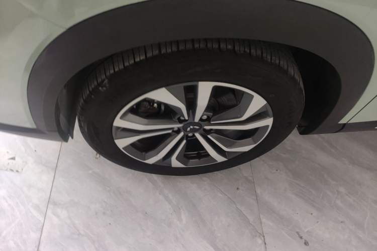 Used Wuling Asta 2021 1.5T CVT Starlight Edition Left Front Wheel Hub