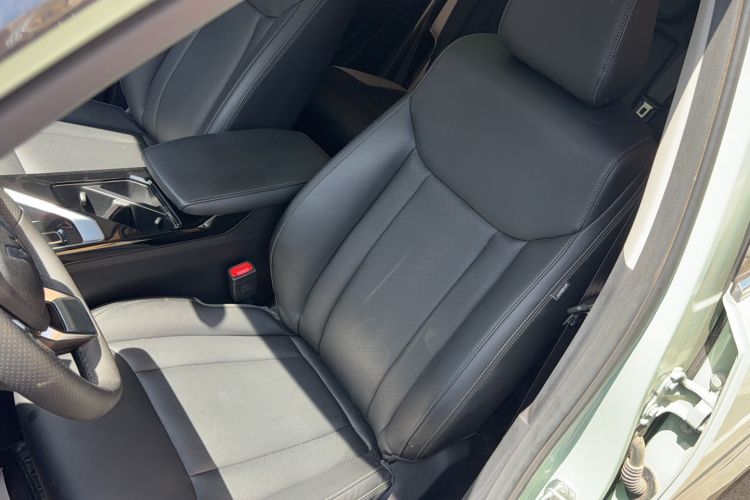 Used Wuling Asta 2021 1.5T CVT Star曜 Edition Left Rear Seat