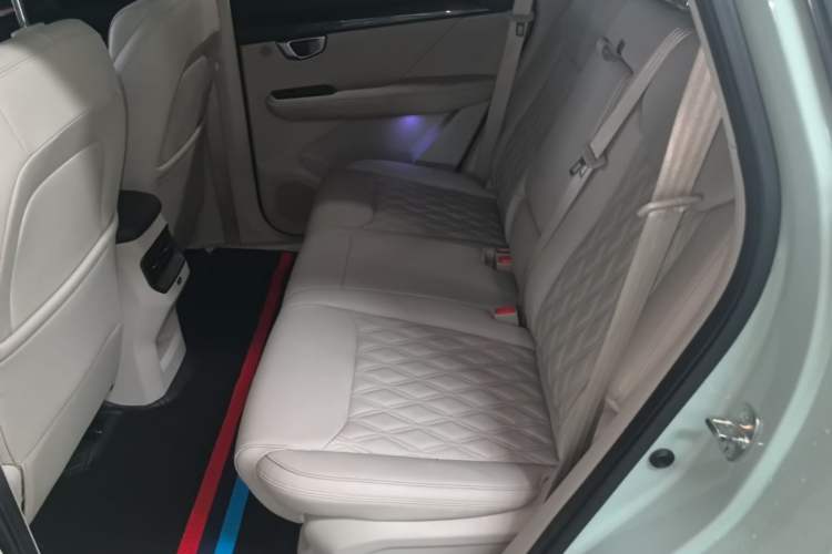 Used Wuling Asta 2021 1.5T CVT Star曜 Edition Left Rear Seat