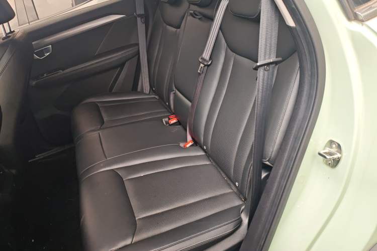 Used Wuling Asta 2021 1.5T CVT Starlight Edition Left Rear Seat