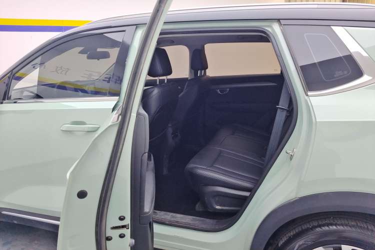 Used Wuling Asta 2021 1.5T CVT Starlight Edition Left Rear Seat