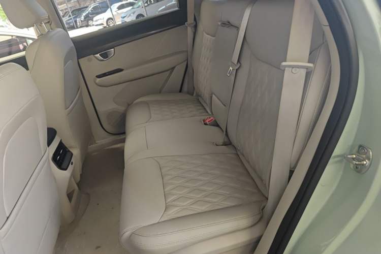 Used Wuling Asta 2021 1.5T CVT Star曜 Edition Left Rear Seat