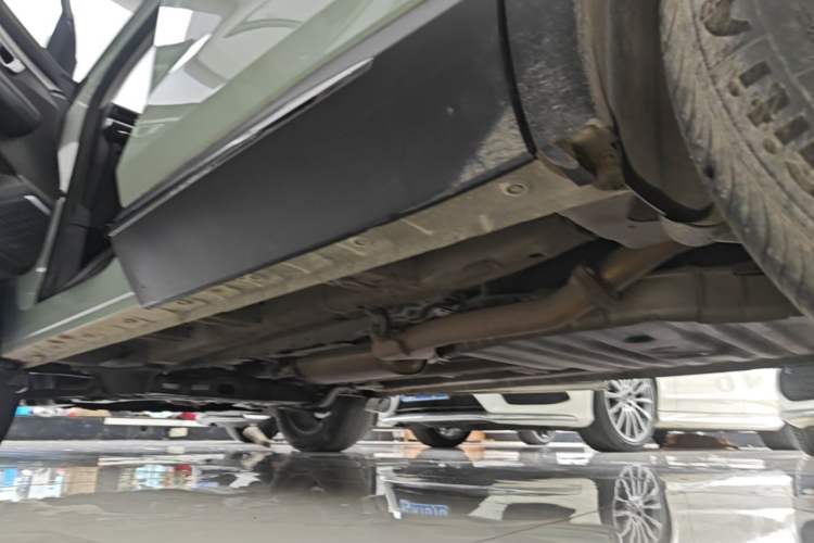 Used Wuling Asta 2021 1.5T CVT Starlight Edition Left Side Sill