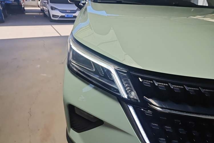Used Wuling Asta 2021 1.5T CVT Star曜 Edition Right Front Headlight