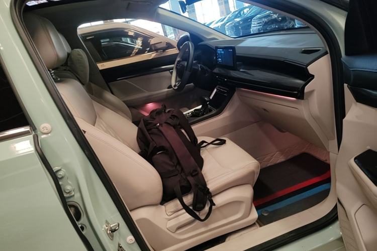 Used Wuling Asta 2021 1.5T CVT Star曜 Edition Right Front Seat