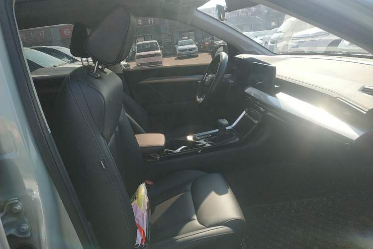 Used Wuling Asta 2021 1.5T CVT Star曜 Edition Right Front Seat