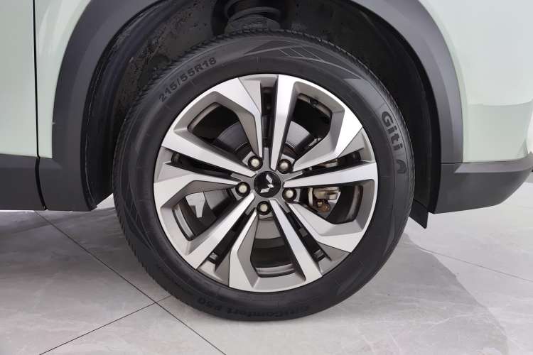 Used Wuling Asta 2021 1.5T CVT Starlight Edition Right Front Wheel Hub