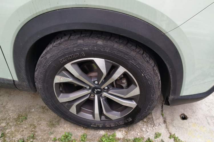 Used Wuling Asta 2021 1.5T CVT Star曜 Edition Right Front Wheel Hub