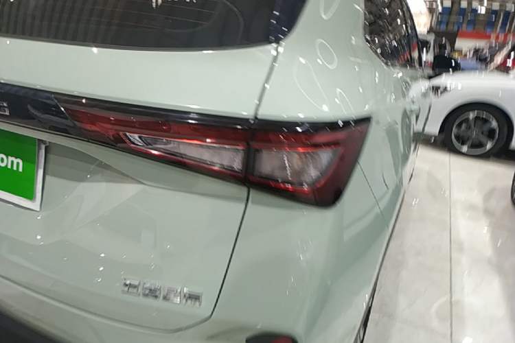 Used Wuling Asta 2021 1.5T CVT Star曜 Edition Right Rear Taillight
