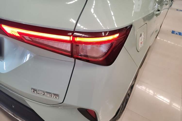 Used Wuling Asta 2021 1.5T CVT Star曜 Edition Right Rear Taillight