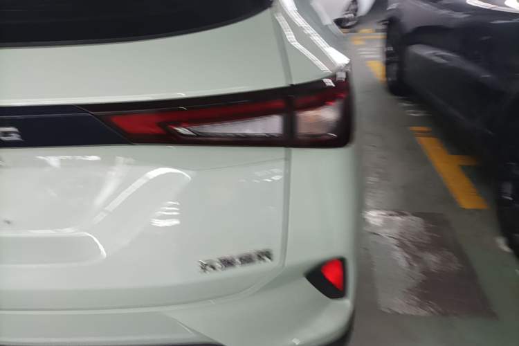 Used Wuling Asta 2021 1.5T CVT Star曜 Edition Right Rear Taillight