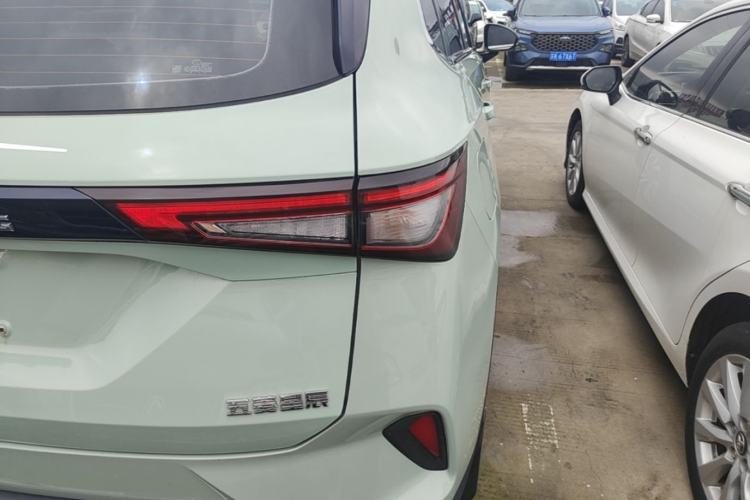 Used Wuling Asta 2021 1.5T CVT Star曜 Edition Right Rear Taillight