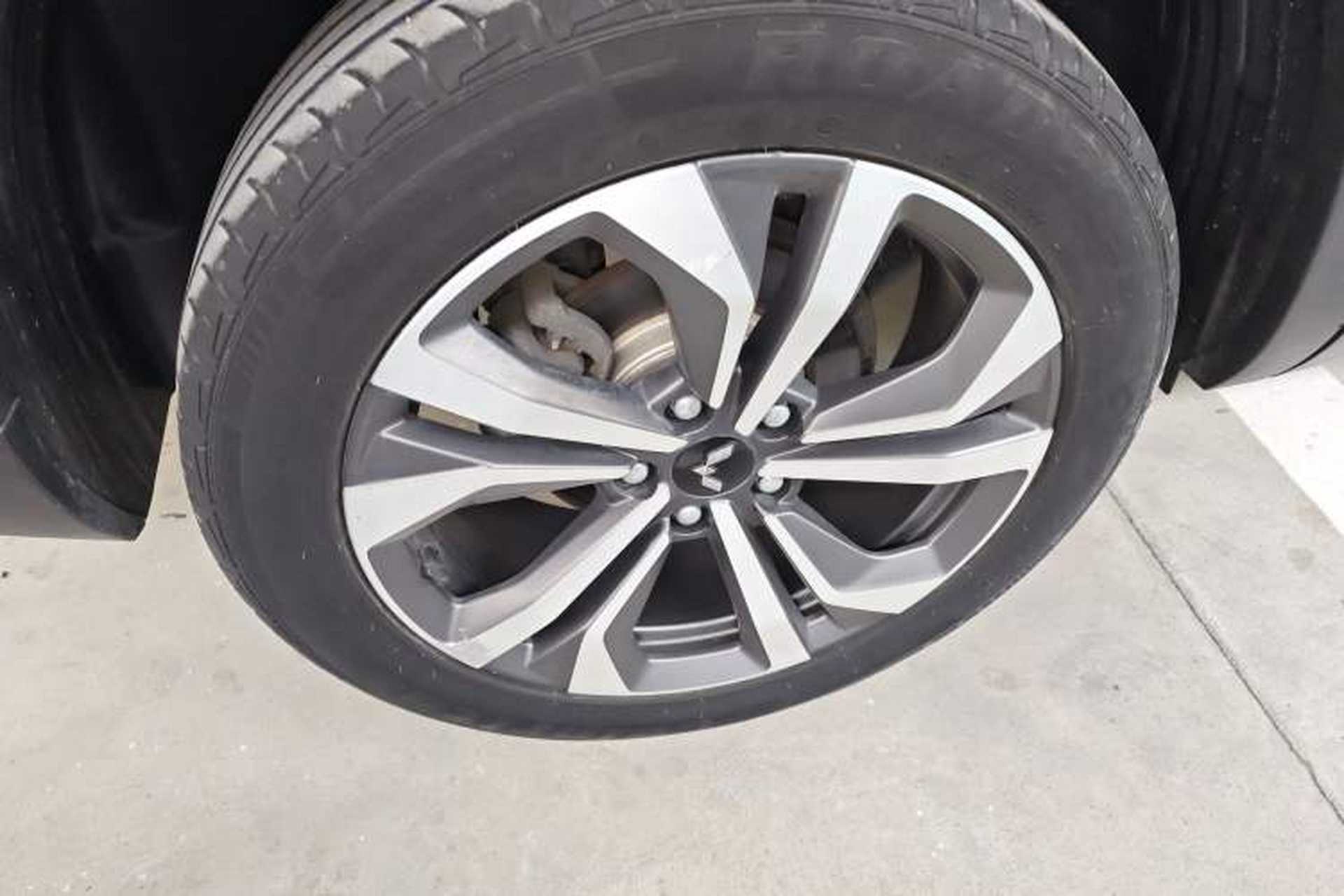 Used Wuling Asta 2021 1.5T CVT Starlight Edition Right Rear Wheel Hub