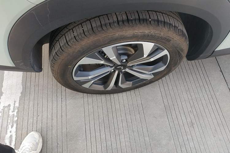 Used Wuling Asta 2021 1.5T CVT Star曜 Edition Right Rear Wheel Hub