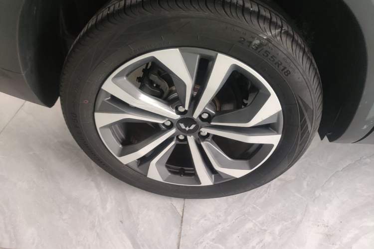 Used Wuling Asta 2021 1.5T CVT Starlight Edition Right Rear Wheel Hub