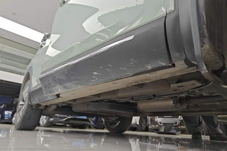 Used Wuling Asta 2021 1.5T CVT Starlight Edition Right Side Sill