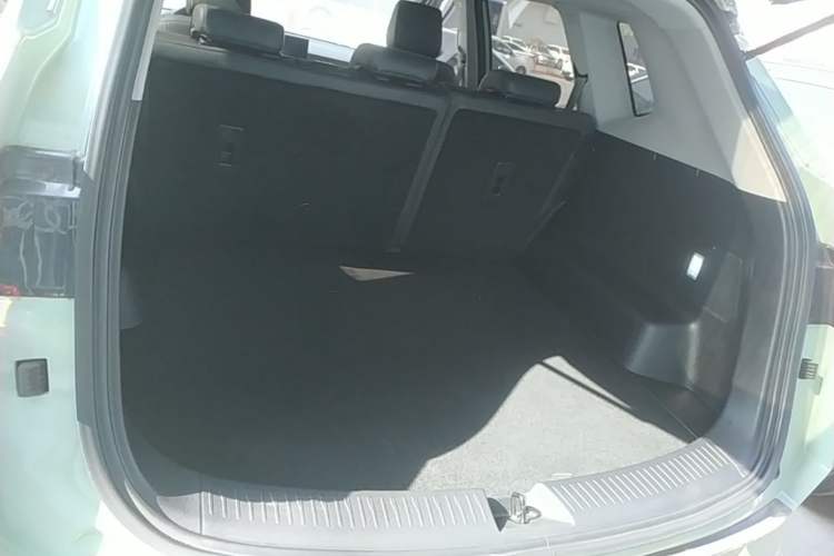Used Wuling Asta 2021 1.5T CVT Star曜 Edition Trunk