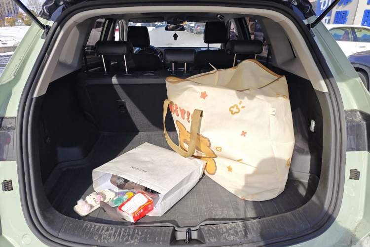 Used Wuling Asta 2021 1.5T CVT Star曜 Edition Trunk