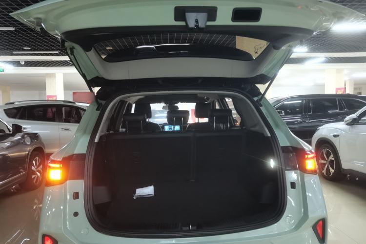 Used Wuling Asta 2021 1.5T CVT Star曜 Edition Trunk