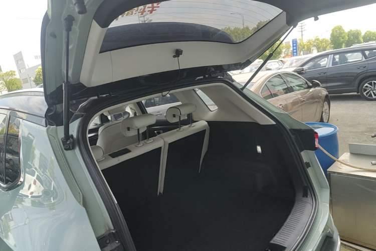 Used Wuling Asta 2021 1.5T CVT Star曜 Edition Trunk