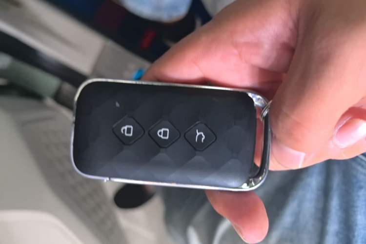 Used Wuling Asta 2021 1.5T CVT Star曜 Edition Vehicle Key