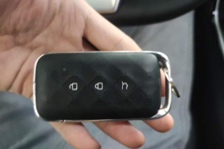 Used Wuling Asta 2021 1.5T CVT Starlight Edition Vehicle Key
