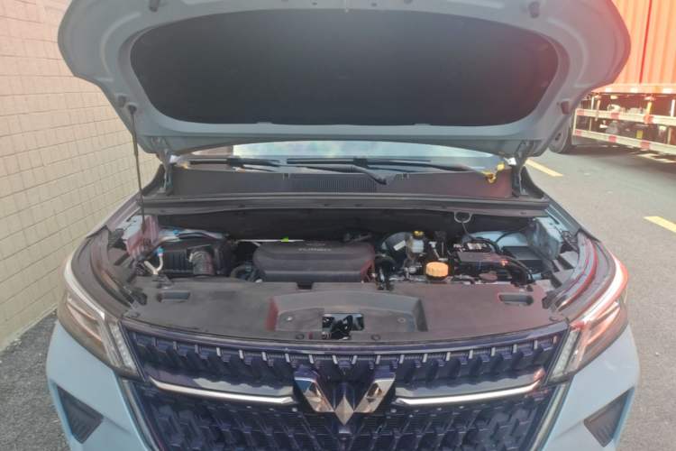 Used Wuling Asta 2021 1.5T CVT Star曜 Edition Engine Bay