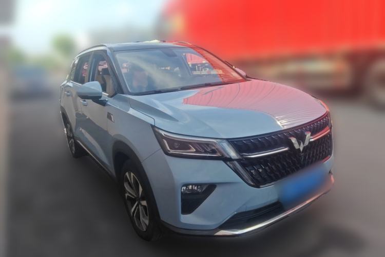 Used Wuling Asta 2021 1.5T CVT Star曜 Edition Front Right 45 Deg