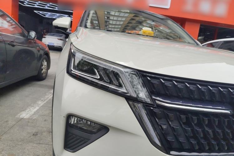 Used Wuling Asta 2021 1.5T CVT Star曜 Edition Right Front Headlight