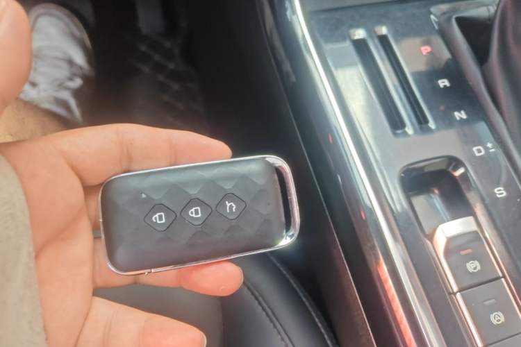 Used Wuling Asta 2021 1.5T CVT Star曜 Edition Vehicle Key