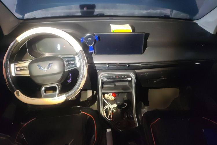 Used Wuling Asta 2021 1.5T Manual Starlight Edition Center Console
