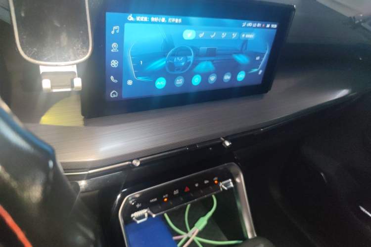 Used Wuling Asta 2021 1.5T CVT Starlight Edition Audio And AC Panel