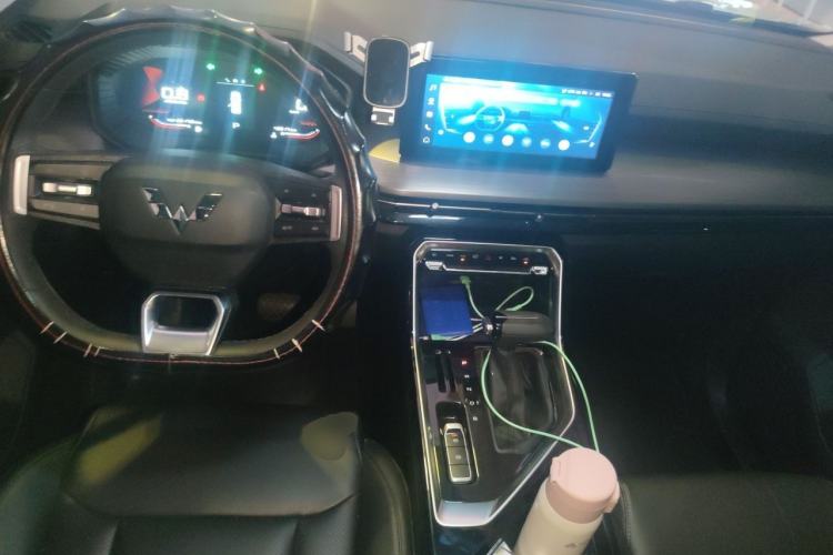 Used Wuling Asta 2021 1.5T CVT Starlight Edition Center Console