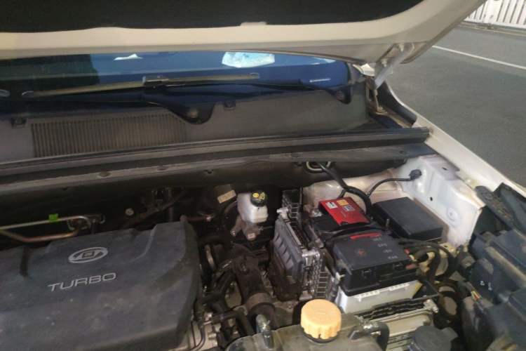 Used Wuling Asta 2021 1.5T CVT Starlight Edition Engine Bay Left