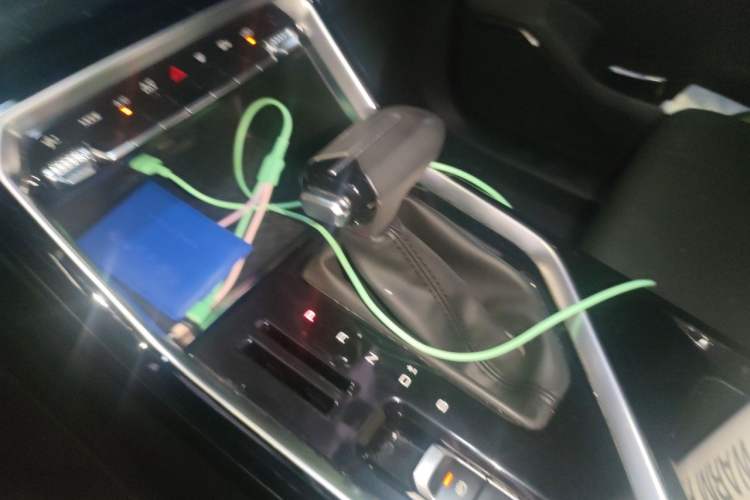 Used Wuling Asta 2021 1.5T CVT Starlight Edition Gear Lever