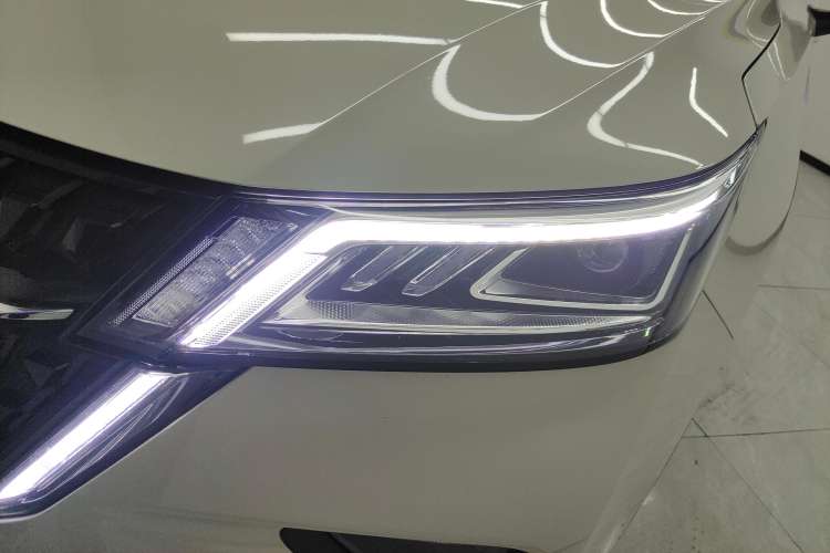 Used Wuling Asta 2021 1.5T CVT Starlight Edition Left Front Headlight