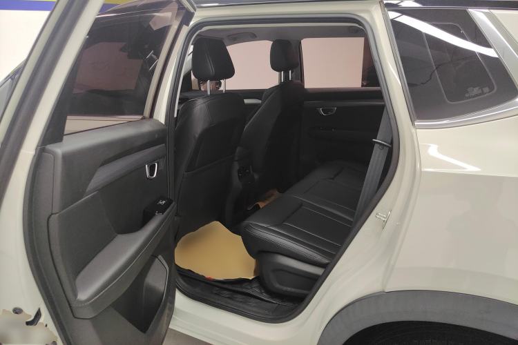 Used Wuling Asta 2021 1.5T CVT Starlight Edition Left Rear Seat