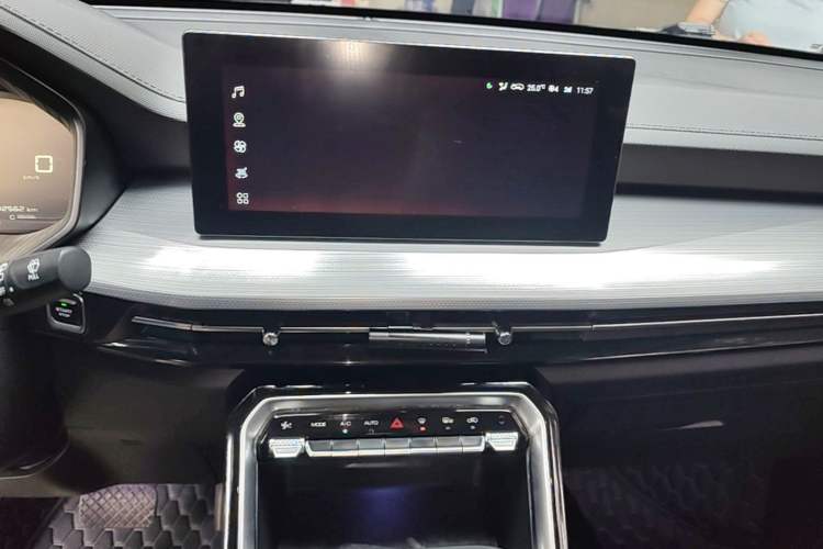 Used Wuling Asta 2021 1.5T CVT Star曜 Edition Audio And AC Panel